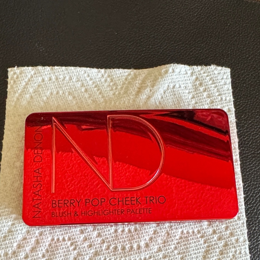 Natasha Denona Berry Pop Cheek Trio - Vibrant Red Compact